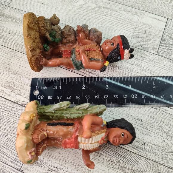 Pair of Native American Indian Kids Figurines 4" Mini Resin Home Decor - Picture 6 of 8